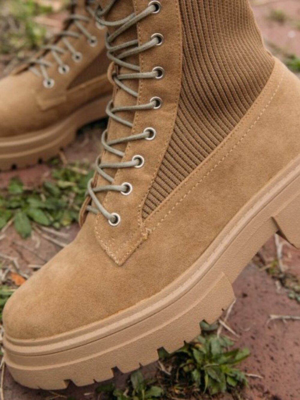 Cozzy Girl Journey Suede Combat Ankle Boots City Urban Women Size 6 - Picture 5 of 5